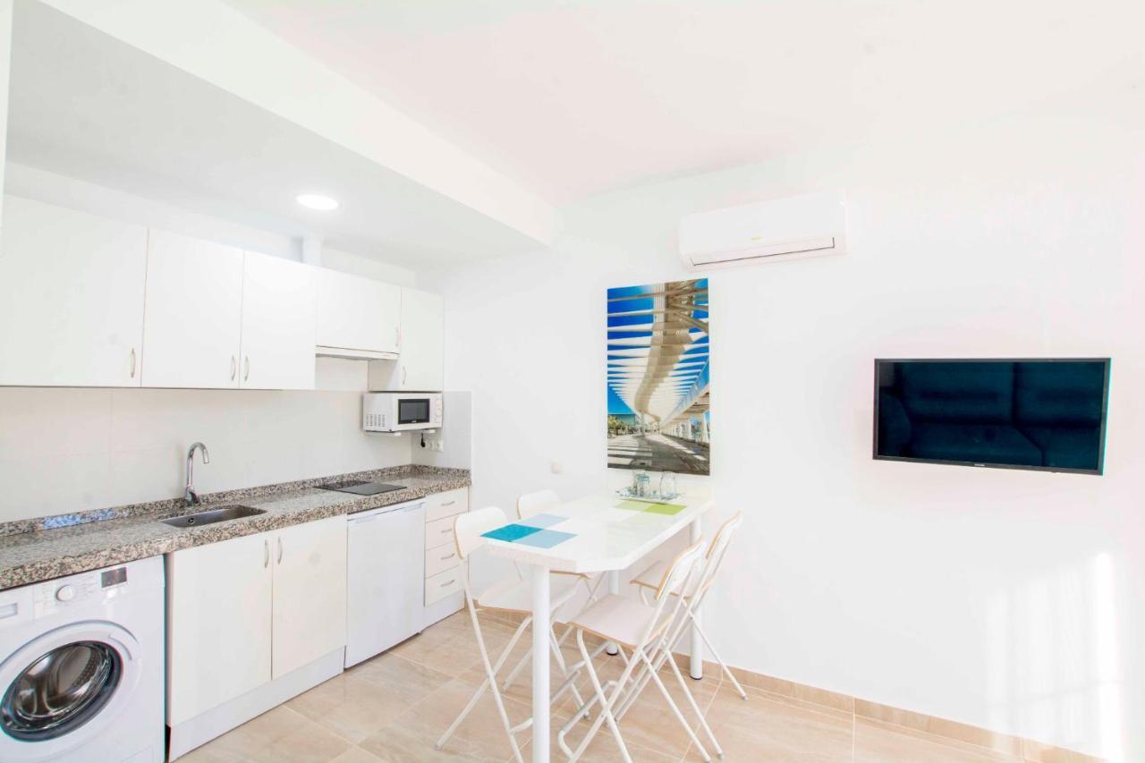 Apartamentos Los Alamos Sardinero Torremolinos Luaran gambar